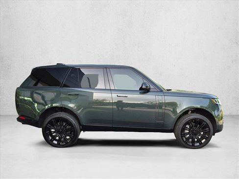 Used 2026 Land Rover Range Rover SE AWD/4WD image 4