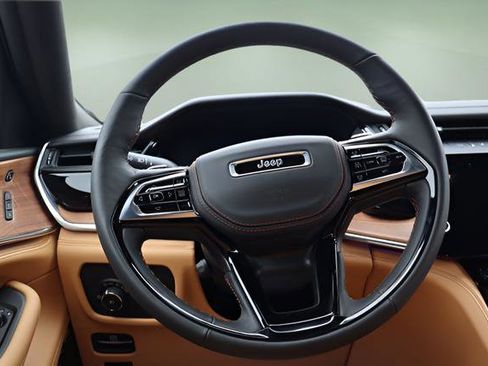 New 2026 Jeep Grand Cherokee Summit AWD/4WD image 15