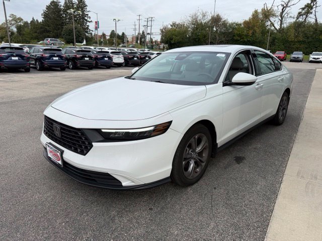 Used 2024 Honda Accord EX image 3