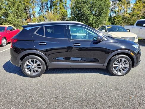Used 2023 Buick Encore GX Essence w/ Experience Buick Package image 9