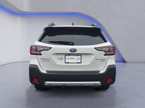 Used 2025 Subaru Outback Limited XT image 4