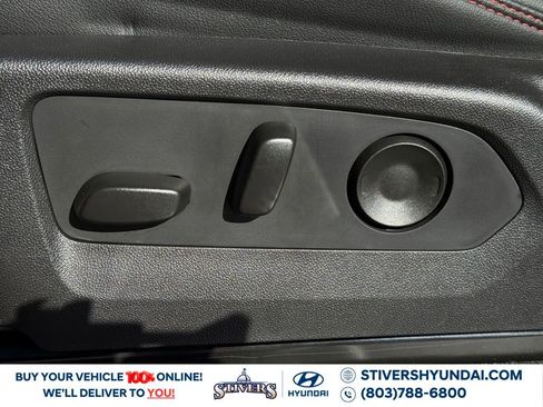 Used 2025 Chevrolet Colorado Z71 w/ Z71 Convenience Package 2 image 28