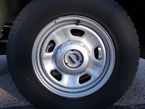 Used 2023 Ford F350 XL AWD/4WD image 13