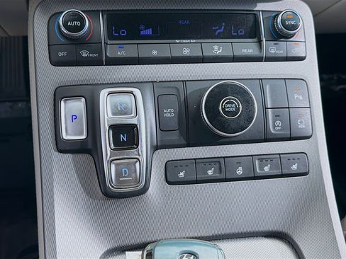 Used 2021 Hyundai Palisade Calligraphy FWD image 14