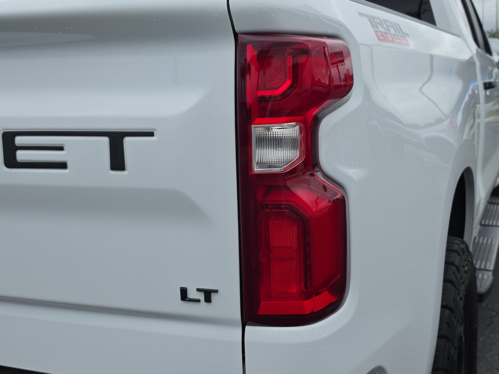 Used 2021 Chevrolet Silverado 1500 LT Trail Boss AWD/4WD image 7
