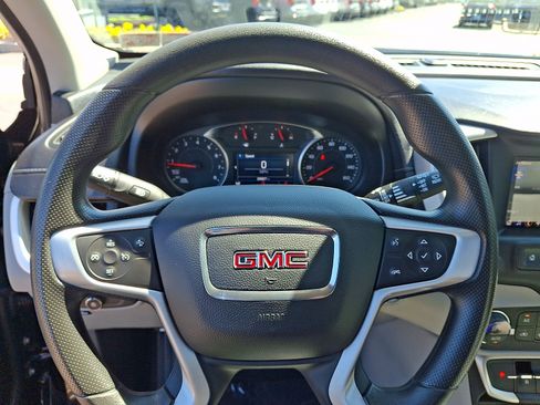 Used 2023 GMC Terrain SLE w/ Driver Convenience Package AWD/4WD image 19