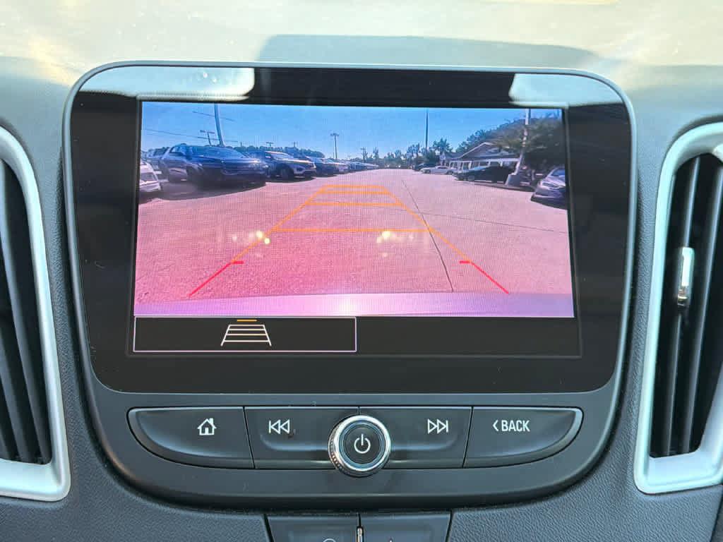 Used 2023 Chevrolet Malibu LT FWD image 31