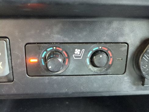 Used 2016 Toyota 4Runner Limited AWD/4WD image 23