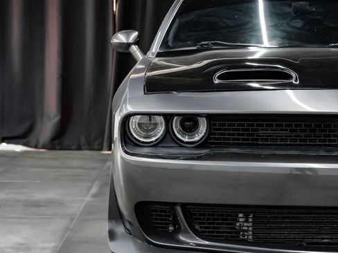 Used 2017 Dodge Challenger R/T RWD image 48