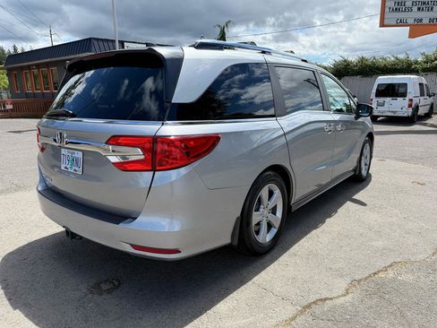 Used 2018 Honda Odyssey EX-L image 7