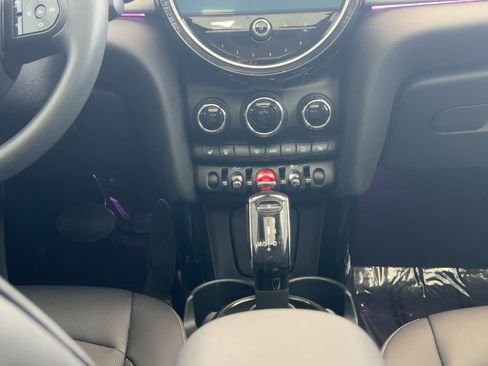 Used 2024 MINI Cooper 2-Door Hardtop image 26