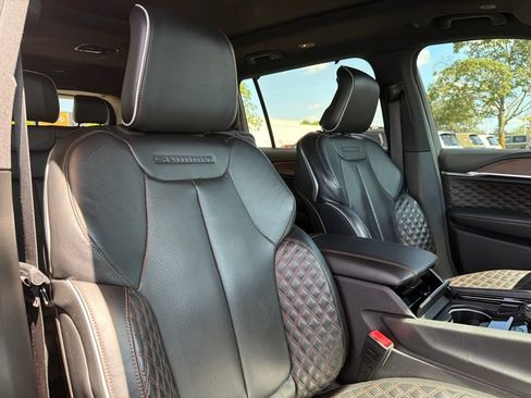 Used 2021 Jeep Grand Cherokee L Summit w/ Advanced Protech Group IV AWD/4WD image 37