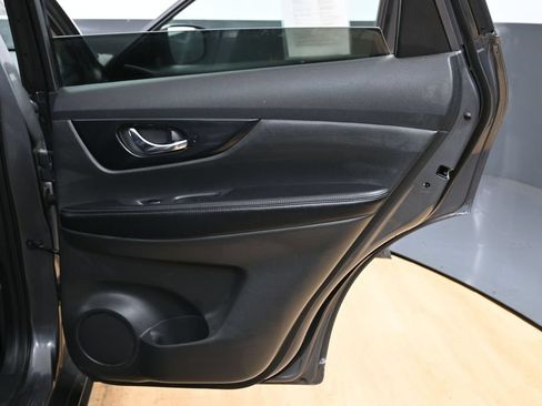 Used 2020 Nissan Rogue SL AWD/4WD image 37