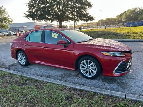 Used 2023 Toyota Camry LE image 7