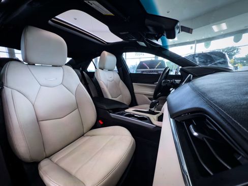 Used 2024 Cadillac CT4 Premium Luxury image 33