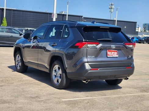 Certified 2025 Toyota RAV4 LE AWD/4WD image 5