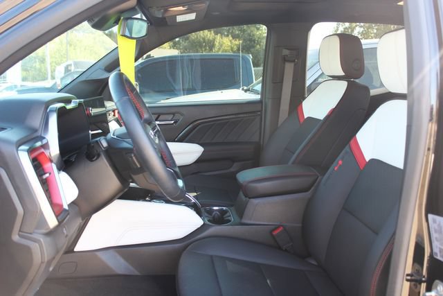 Used 2024 GMC Canyon AT4X AWD/4WD image 15