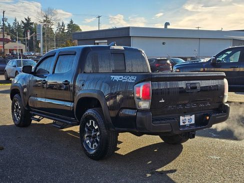 Used 2023 Toyota Tacoma TRD Off-Road image 6