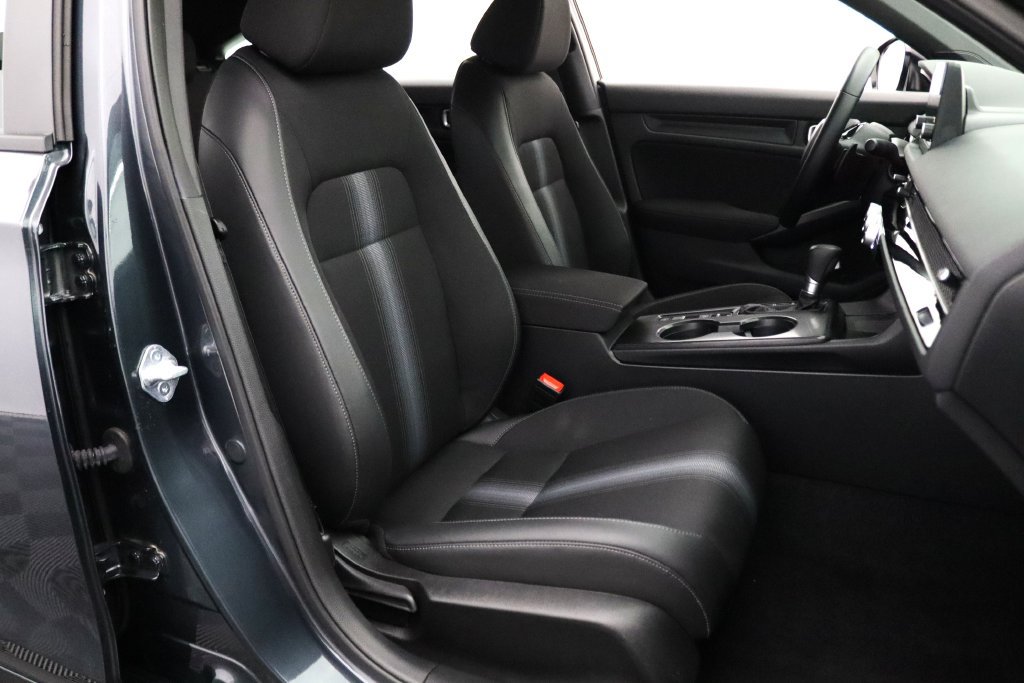 Used 2025 Honda Civic Sport image 13