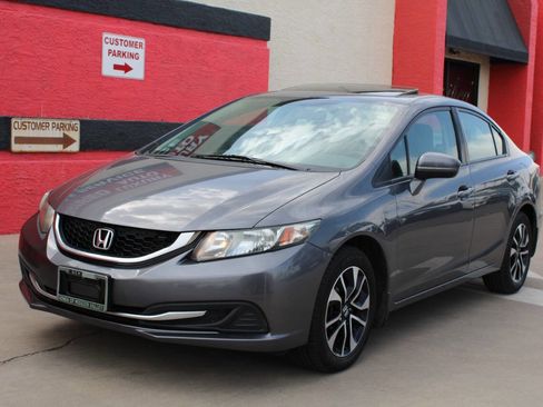 Used 2015 Honda Civic EX image 4