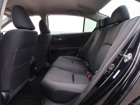 Used 2014 Honda Accord LX image 32