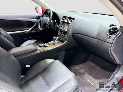Used 2010 Lexus IS 250C RWD image 26