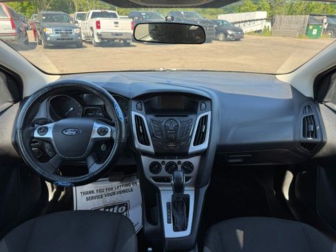 Used 2014 Ford Focus SE FWD image 20