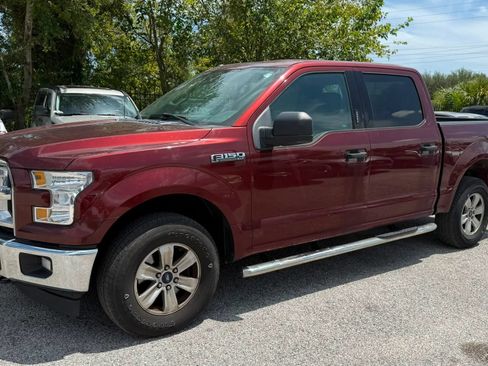 Used 2017 Ford F150 XLT AWD/4WD image 3
