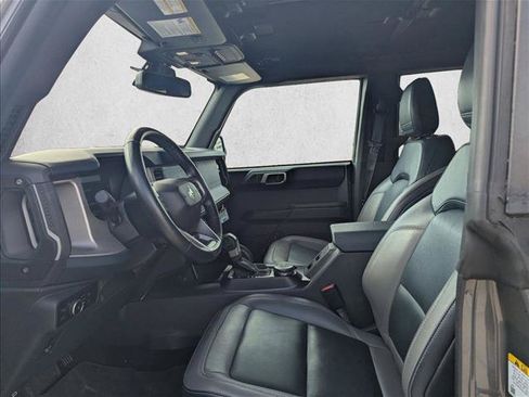 Used 2024 Ford Bronco Outer Banks AWD/4WD image 12