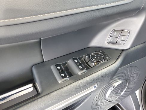Used 2024 Ford Expedition Max XLT RWD image 16