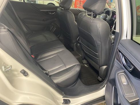 Used 2023 Subaru Outback Limited AWD/4WD image 14