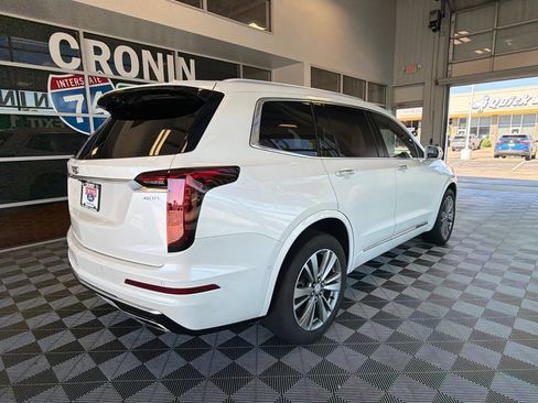 Used 2020 Cadillac XT6 Premium Luxury AWD/4WD image 6