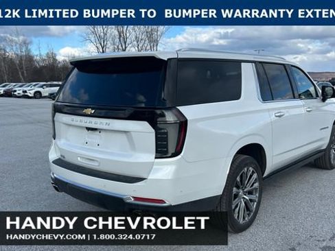 Certified 2025 Chevrolet Suburban High Country AWD/4WD image 3
