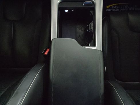 Used 2024 Hyundai Palisade Calligraphy image 28