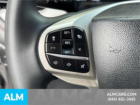 Used 2025 Ford Explorer Active RWD image 31