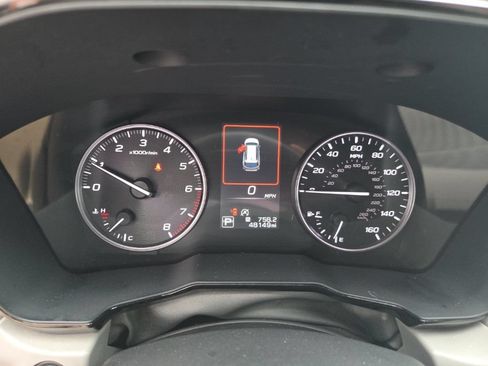 Used 2025 Subaru Outback Premium AWD/4WD image 2
