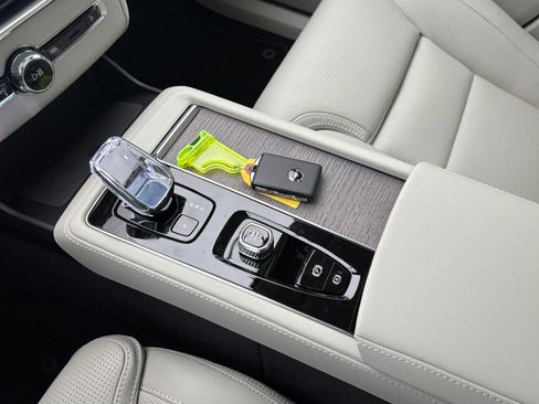 New 2026 Volvo XC90 B6 Ultra w/ Protection Package Premier image 14