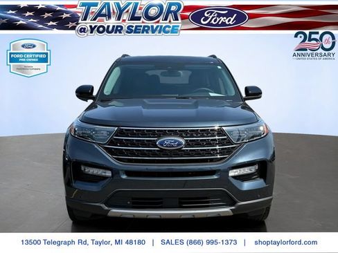 Certified 2023 Ford Explorer XLT w/ Equipment Group 202A AWD/4WD image 3