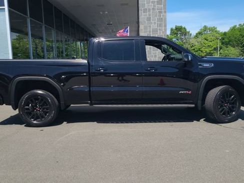 Used 2021 GMC Sierra 1500 AT4 w/ AT4 Premium Package AWD/4WD image 8
