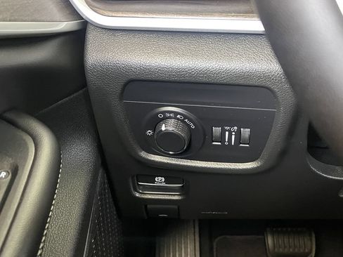 New 2026 Jeep Grand Cherokee L 4WD image 31