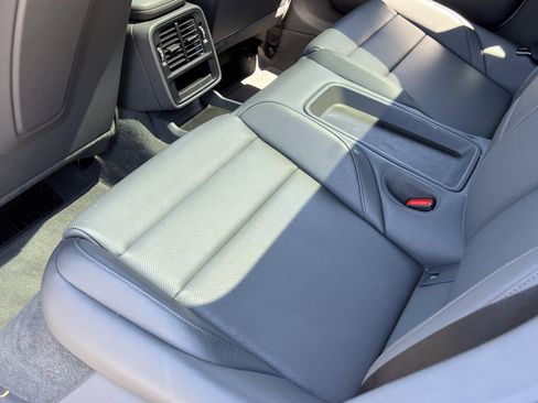 Certified 2022 Porsche Taycan 4S image 20