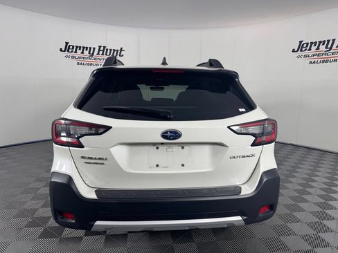 Used 2023 Subaru Outback Limited AWD/4WD image 8