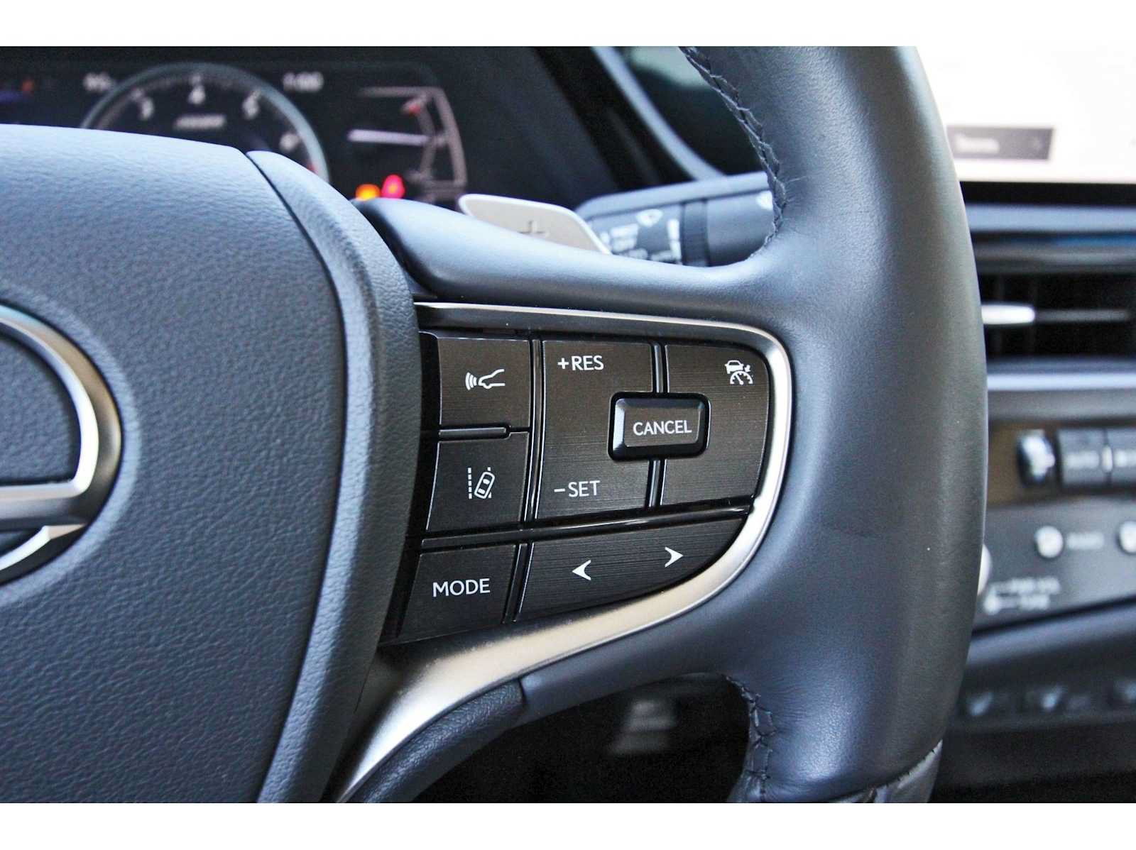 Used 2023 Lexus ES 350 Ultra Luxury FWD image 15