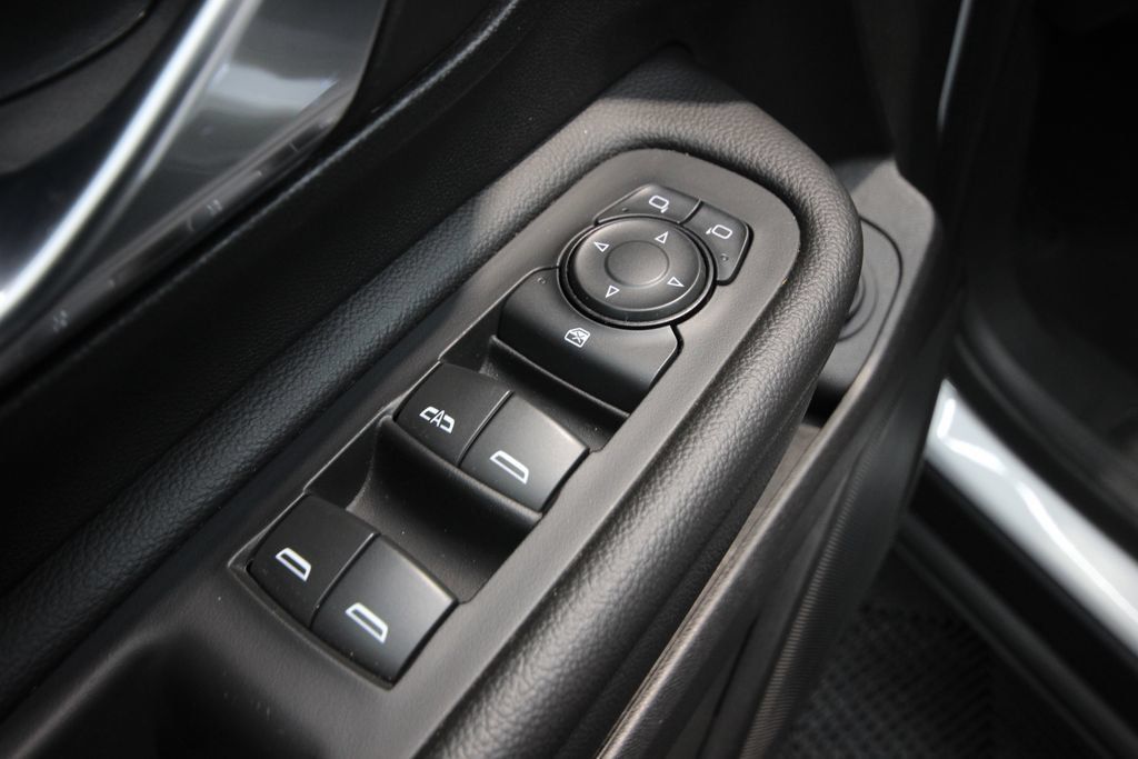 Used 2023 GMC Terrain SLT AWD/4WD image 15