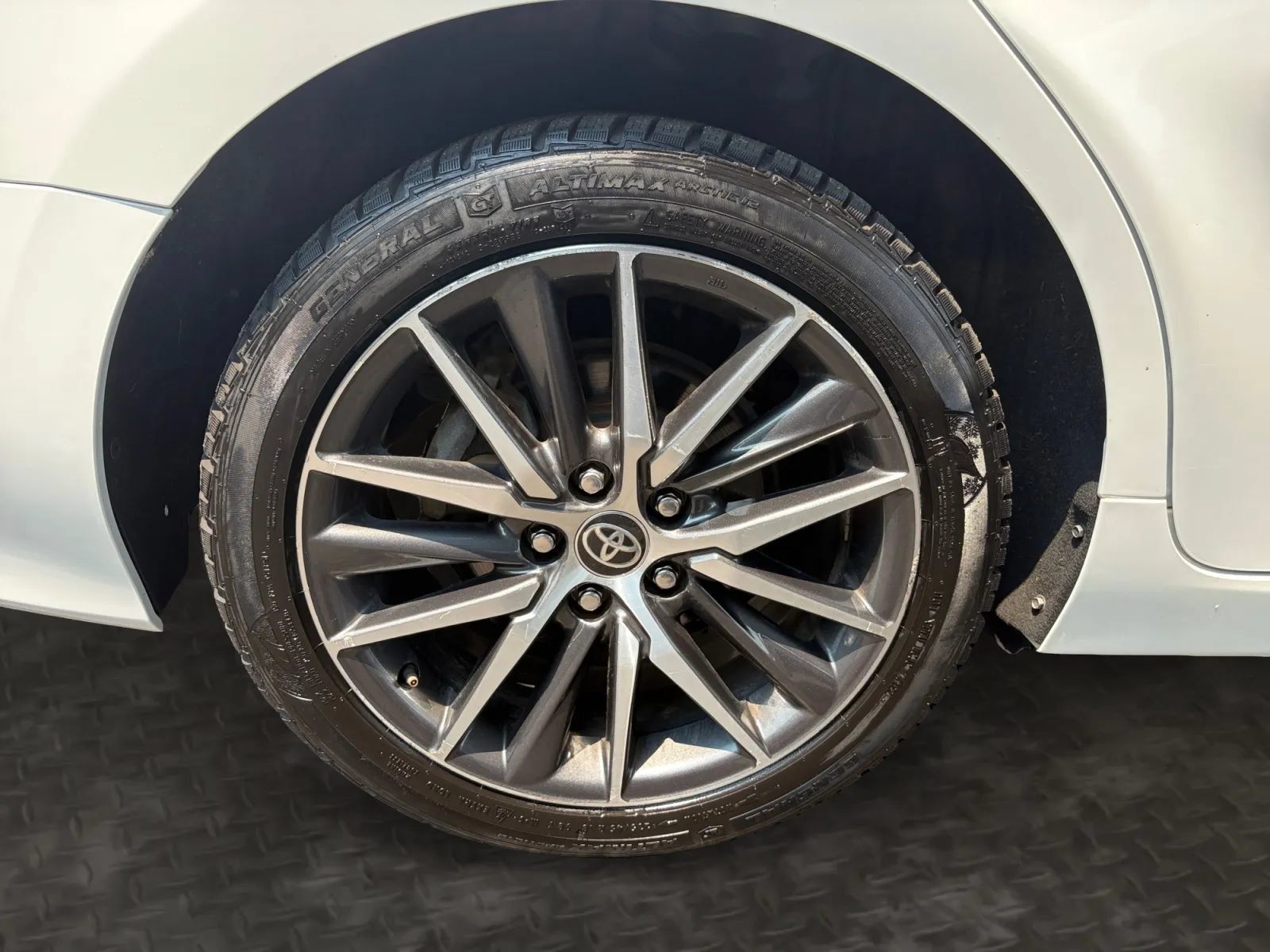 Used 2021 Toyota Camry XLE AWD/4WD image 39