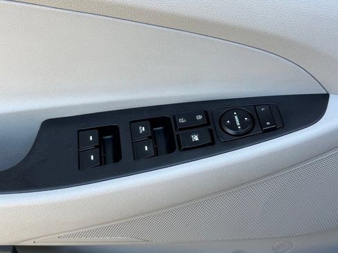 Used 2017 Hyundai Tucson Value FWD image 14