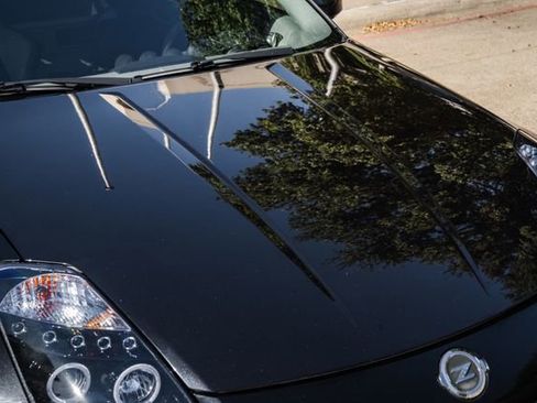 Used 2006 Nissan 350Z Touring w/ (N93) Cargo Convenience Pkg image 25