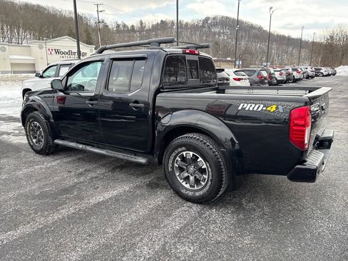 Used 2020 Nissan Frontier PRO-4X w/ Pro-4x Utility Package image 3