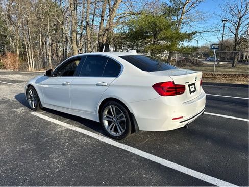 Used 2018 BMW 340i xDrive Sedan w/ Premium Package AWD/4WD image 6