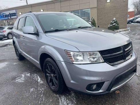 Used 2016 Dodge Journey SXT w/ Comfort/Convenience Group AWD/4WD image 3
